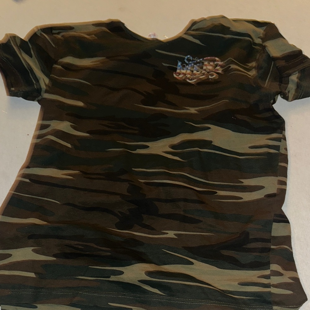 Womens Size Medium Code 5 Camouflage T-Shirt - Green and Brown.